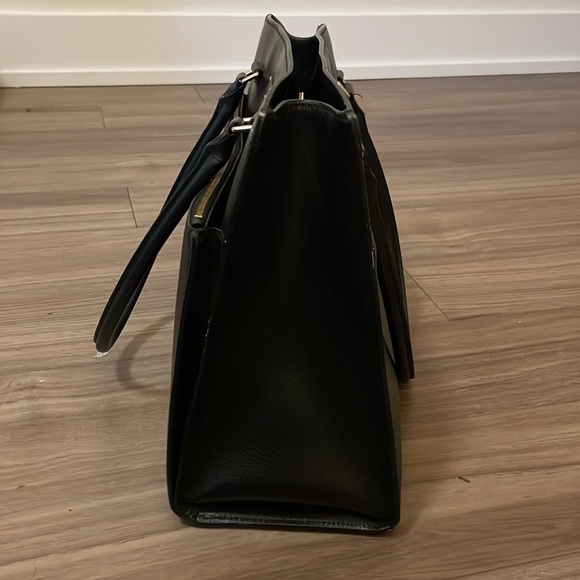 Kate Spade Bag - Picture 2 of 4